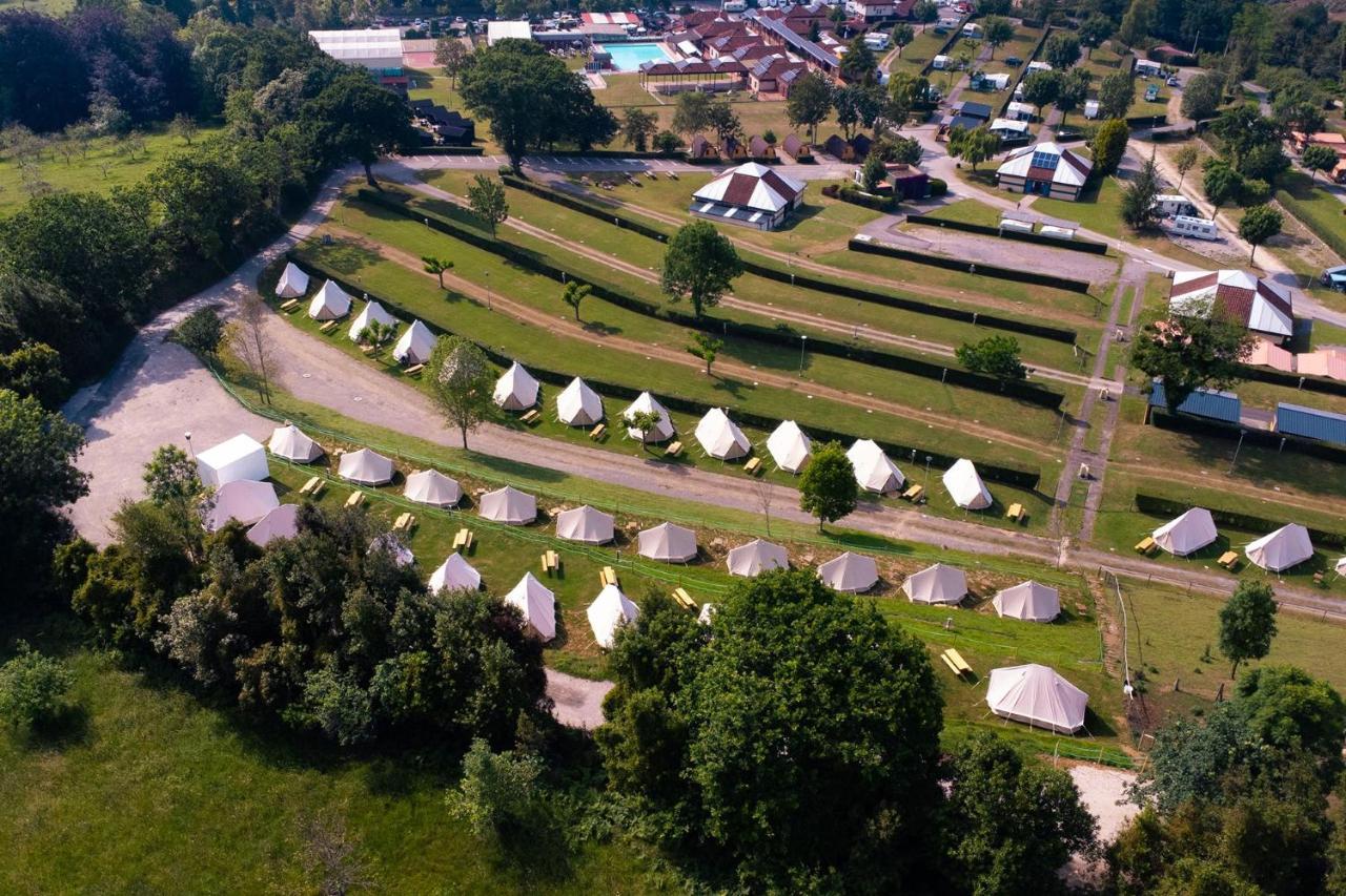 Hotel Kampaoh Deva Gijón Zewnętrze zdjęcie